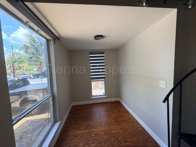 Building Photo - 1509 Willow St