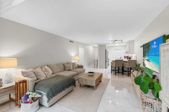 Building Photo - 322 N Federal Hwy