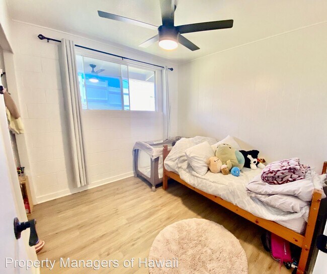 Building Photo - 3 br, 1.5 bath House - 1034 Palolo Place