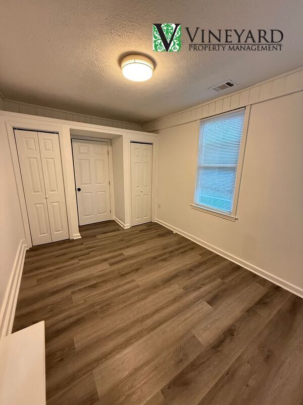 Building Photo - 266 Pine Crest Dr