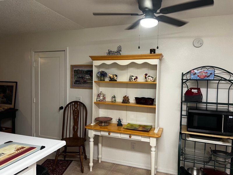 Building Photo - 3 S County Center Dr