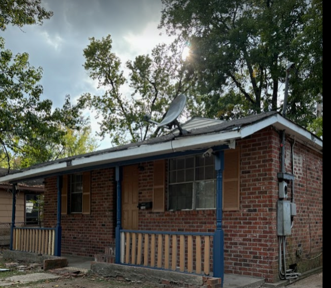 Primary Photo - 1153 N 48th St