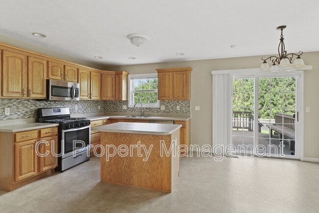 Building Photo - 902 Indigo Dr