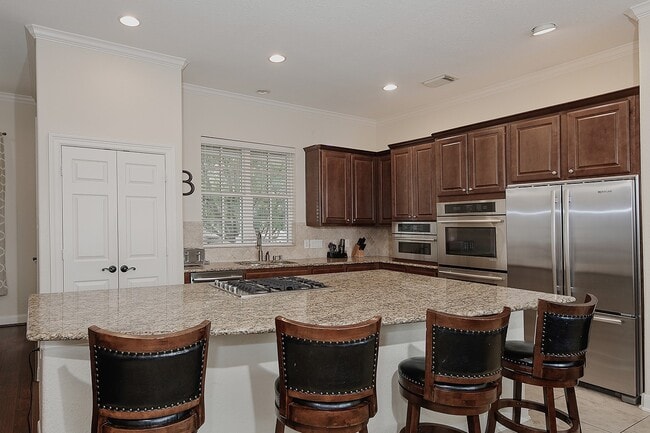 Building Photo - 79 History Row