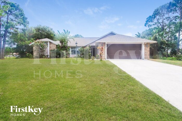 Primary Photo - 601 Londonderry Cir SE