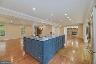 Building Photo - 4813 Marymead Dr