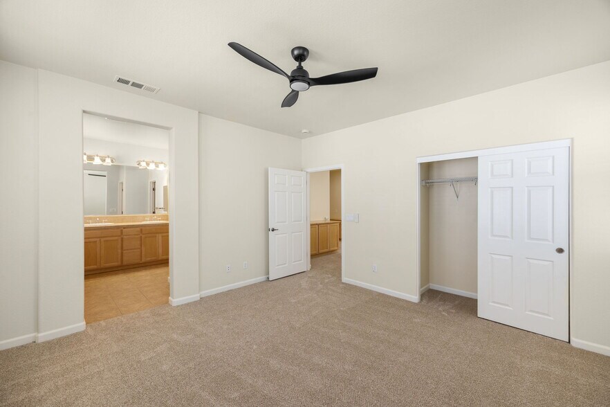 Building Photo - 501 Dolcetto Ct