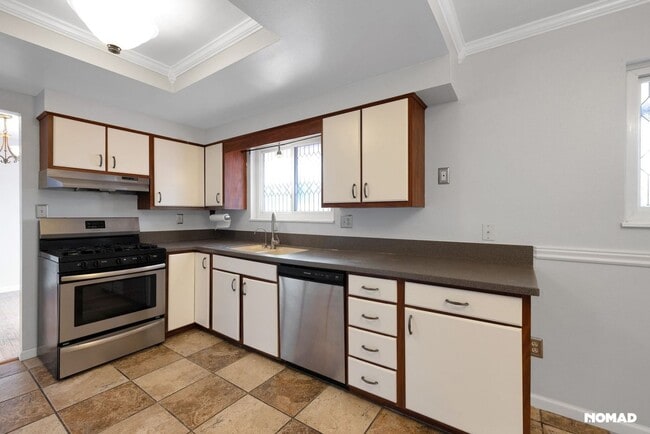 Building Photo - Spacious 4BR House in Colorado Springs