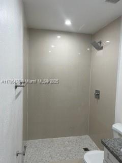 Building Photo - 14940 NE 11th Ct