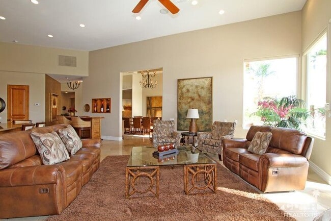 Building Photo - 48594 Vista Palomino