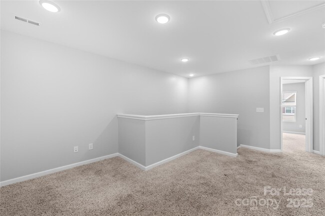 Building Photo - 15013 Savannah Hall Dr