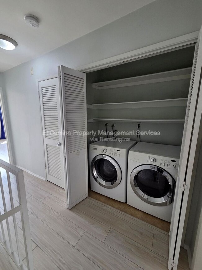 Building Photo - 2520 Graham Ave