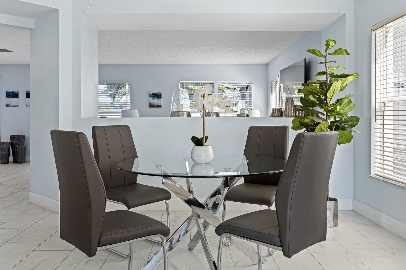 Building Photo - 642 Elderberry Dr