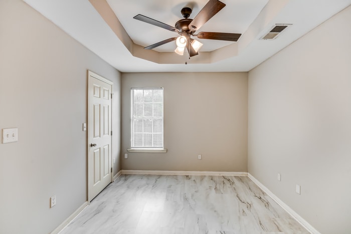 Building Photo - 106 Cove Landing