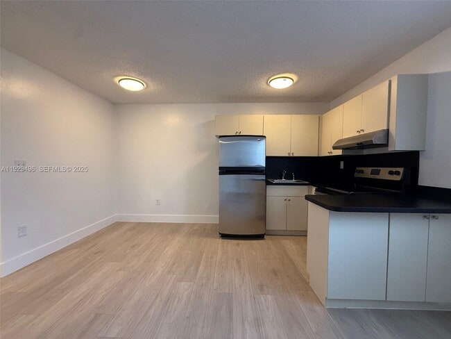 Building Photo - 131 NW 77th St