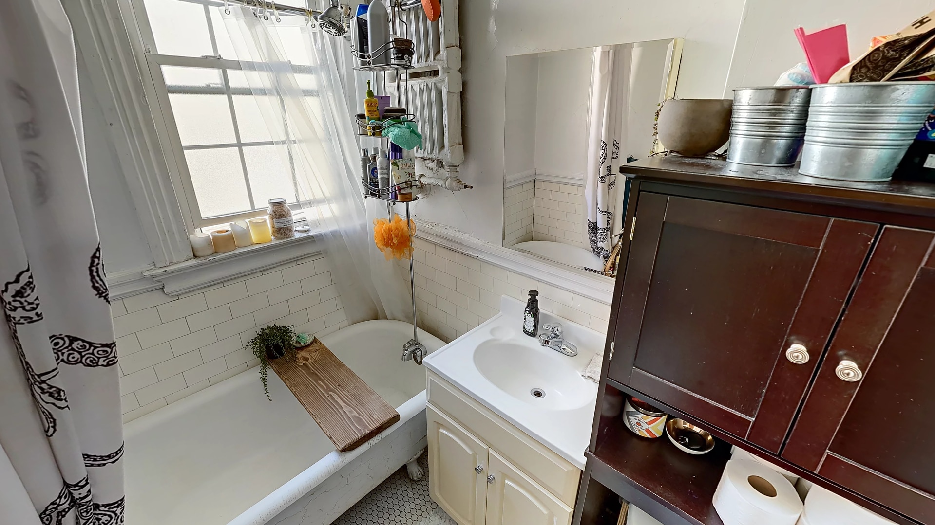 Building Photo - 15 Glenville Ave