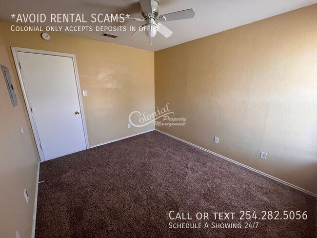 Building Photo - 1703 Benttree Dr