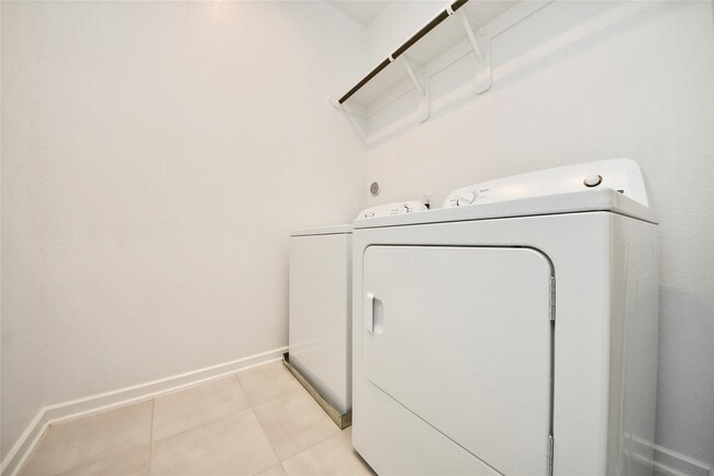 Building Photo - 19623 San Angelo Park Dr