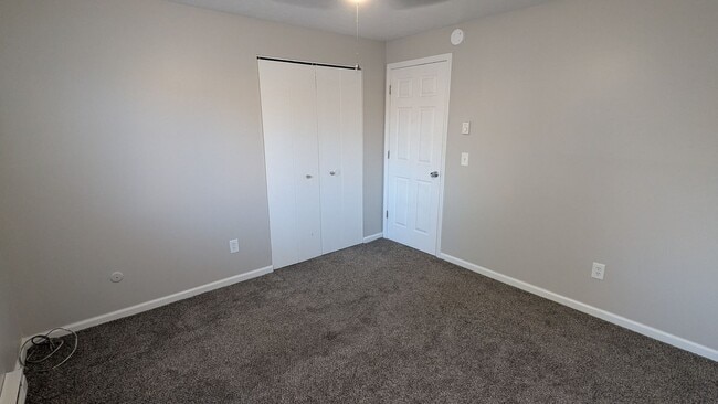 Building Photo - MN Cedar Village (827)