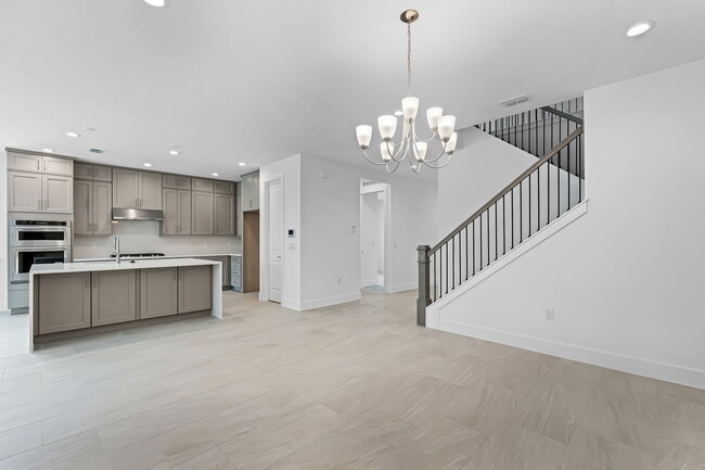 Building Photo - 1465 Stonecliff Dr
