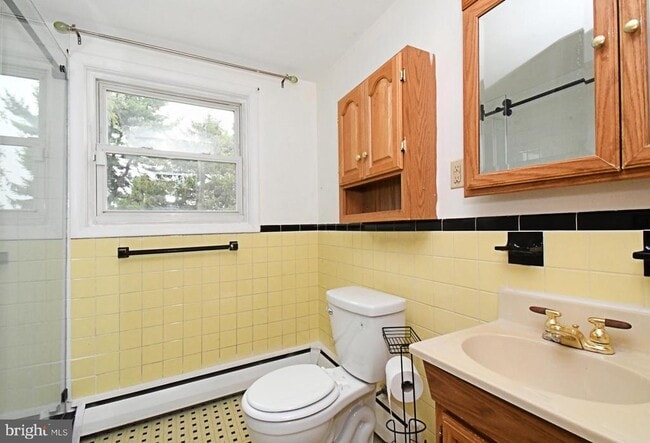 Building Photo - 559 General Muhlenberg Rd
