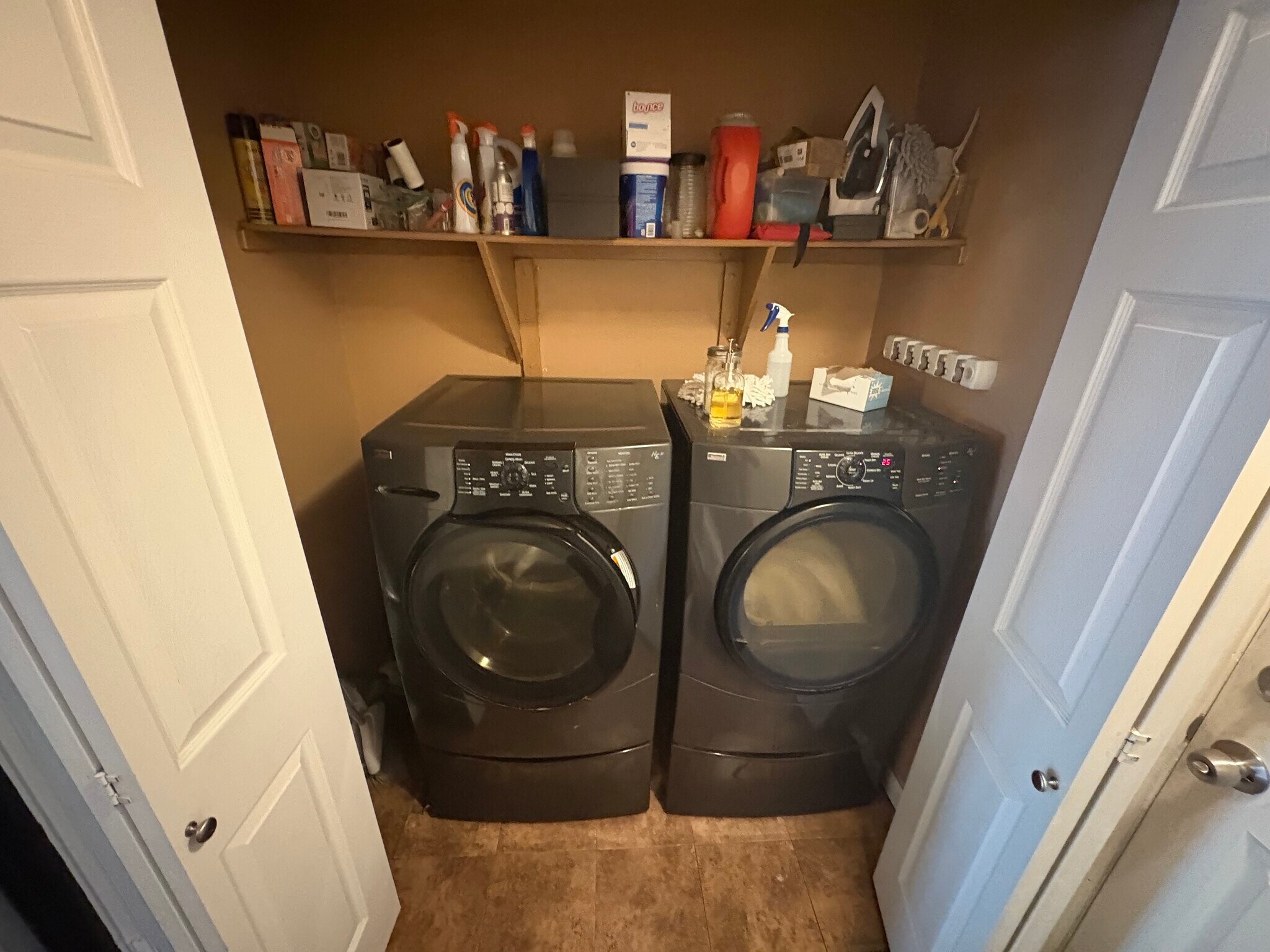 Laundry in-unit - 12151 Cherrywood St