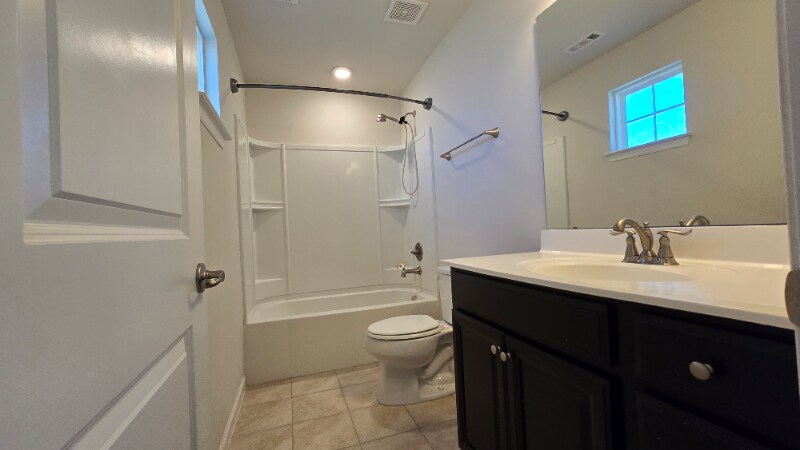 Building Photo - 2539 Grove Park Way