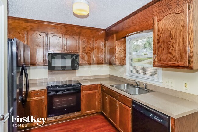 Building Photo - 5722 Lambrook Ct