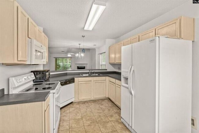 Building Photo - Charming Patio Home in Gibson Terrace – 2B...