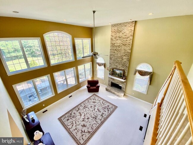 Building Photo - 513 Doral Cir