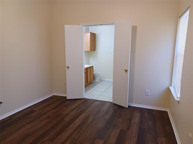 Building Photo - 537 Monarch Dr