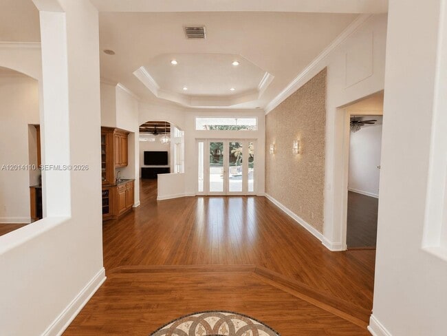 Building Photo - 3424 Belmont Terrace