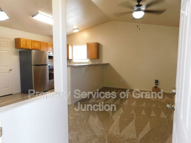 Building Photo - 1107 E Carolina Ave
