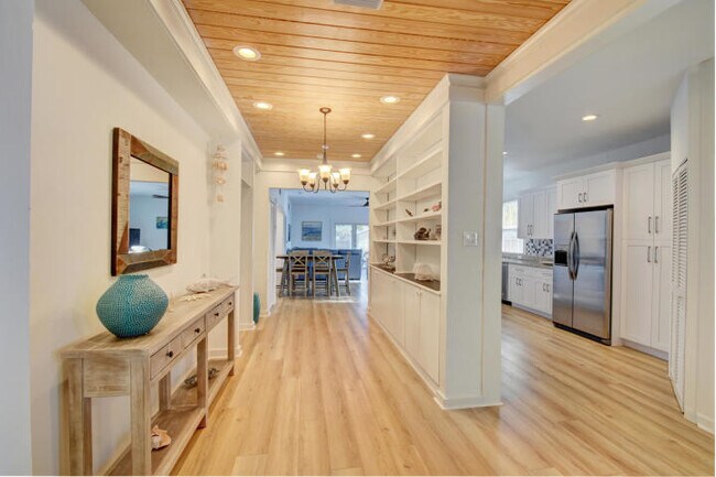 Building Photo - 232 Dixie Blvd