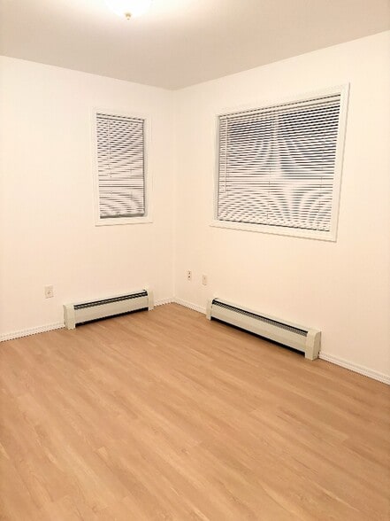 Building Photo - 1949 S 9th St W