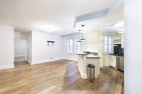 Building Photo - 1910 Kalorama Rd NW