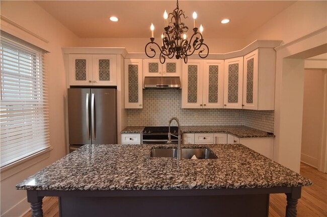 Building Photo - 375 Atwood St SW