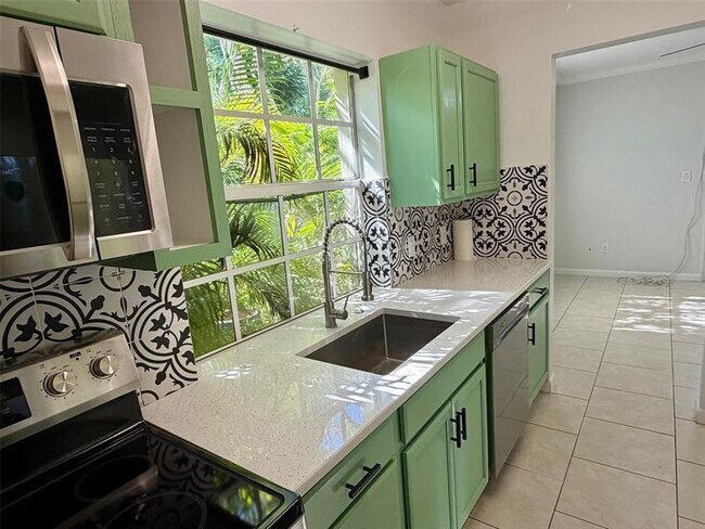 Primary Photo - 1217 NW 7th Ave