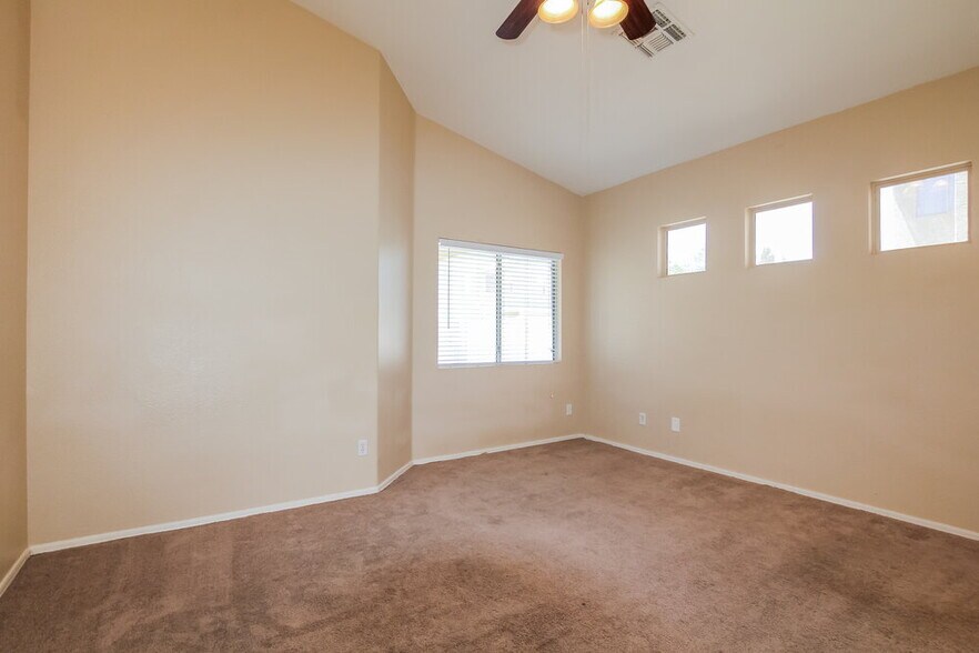 Building Photo - 13425 W Gelding Dr