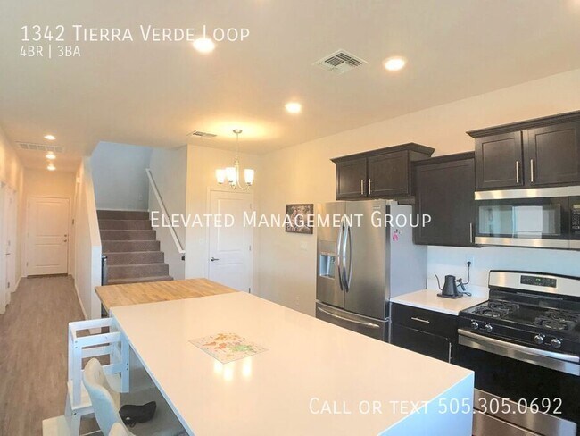 Building Photo - 1342 Tierra Verde Loop