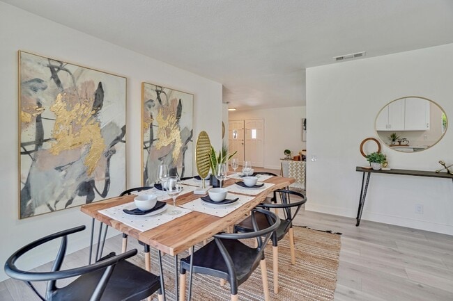 Building Photo - 74398 Myrsine Ave