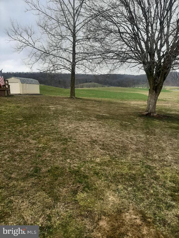 Building Photo - 619 Fisher Hill Rd