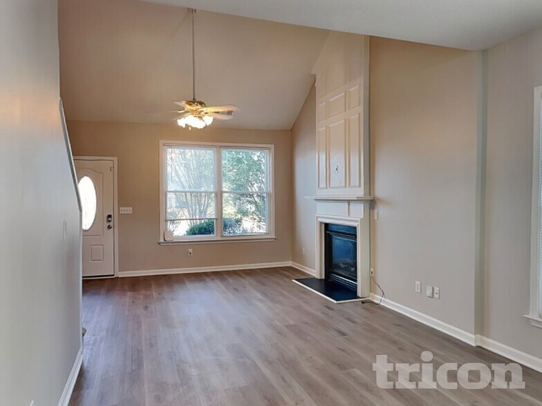 Building Photo - 1672 Woodsford Rd