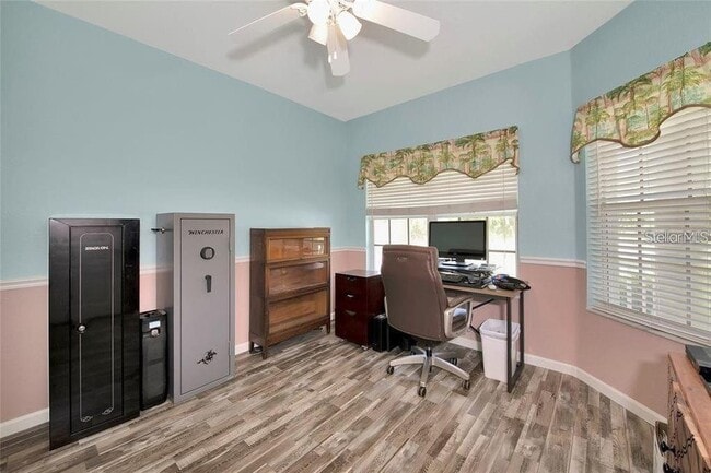 Building Photo - 2008 Proude St