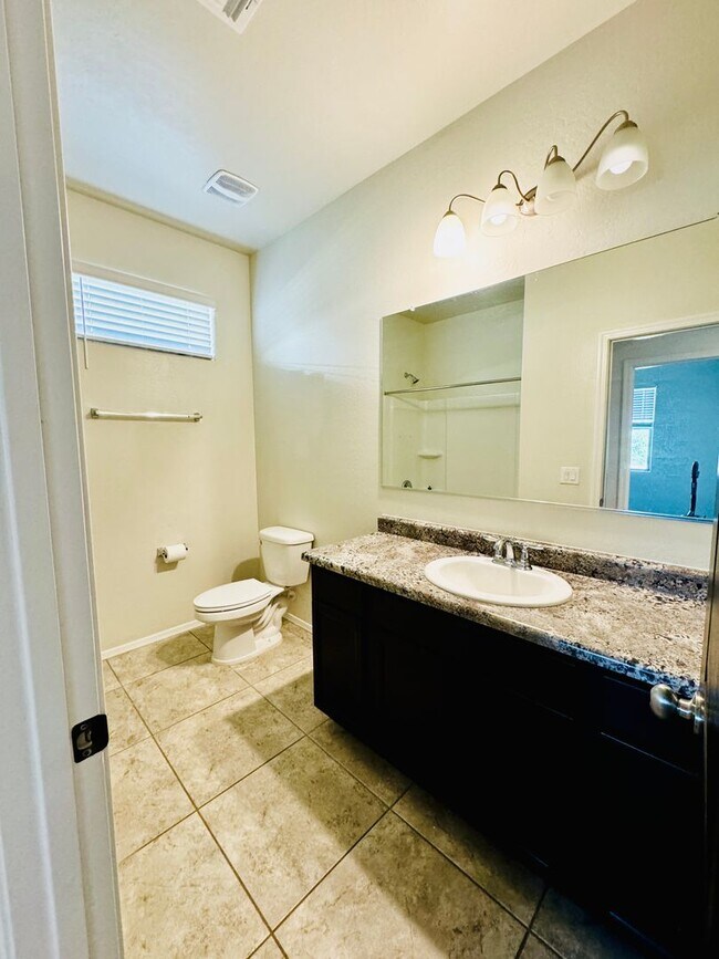 Building Photo - Single Story 3 bedroom 2 bath Magma Ranch