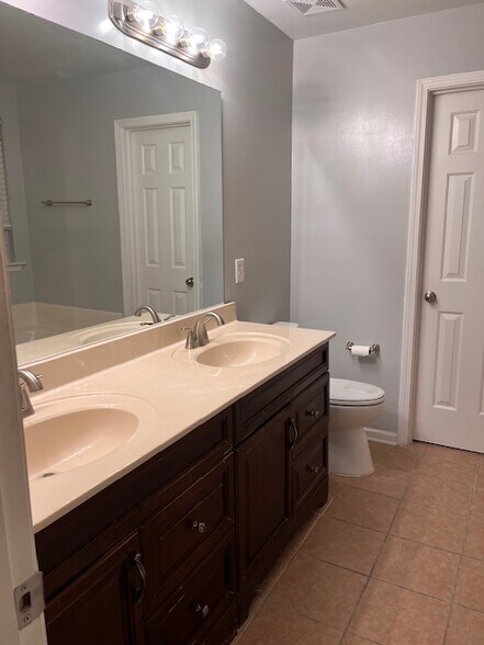 Primary Bath Dual Vanity - 3572 Devon Chase Rd