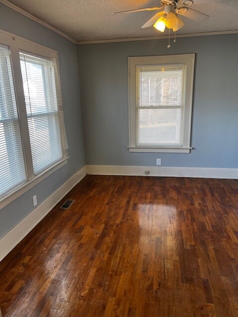 Building Photo - 1208 SW Woodward Ave