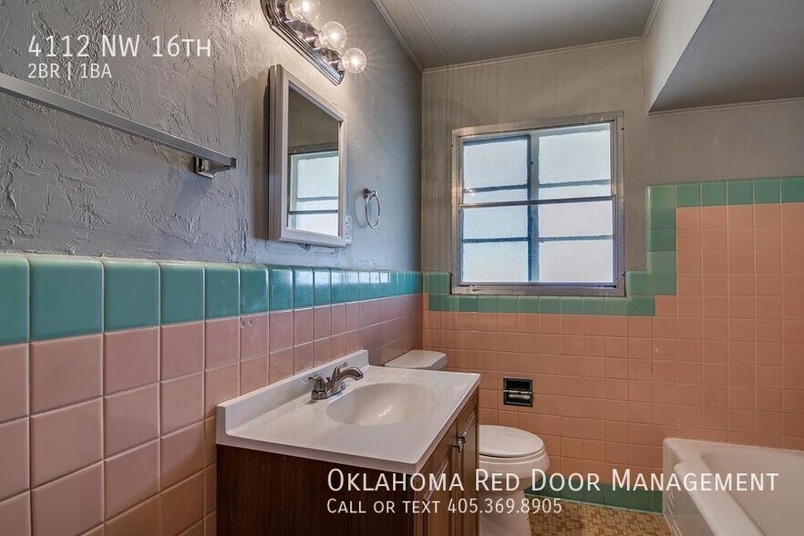 Building Photo - 4112 NW 16th St