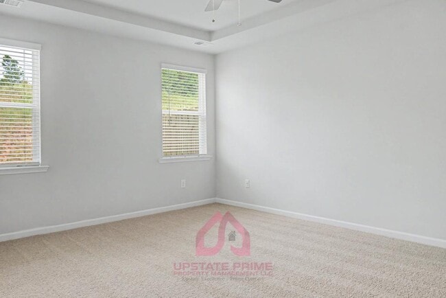Building Photo - 378 Highline Trl
