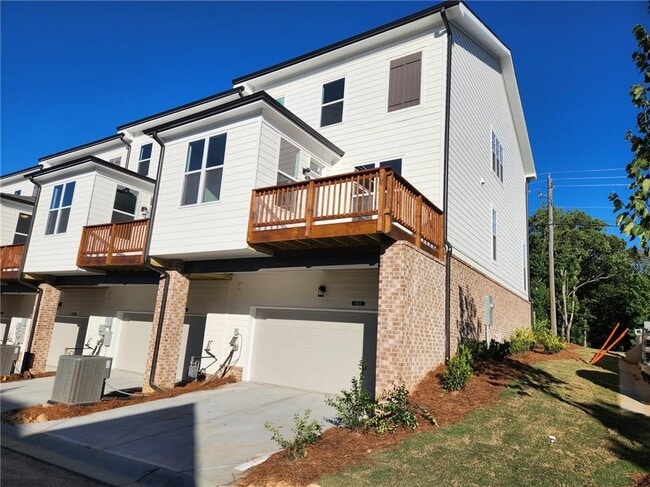 Building Photo - 885 Green Sapling Trl